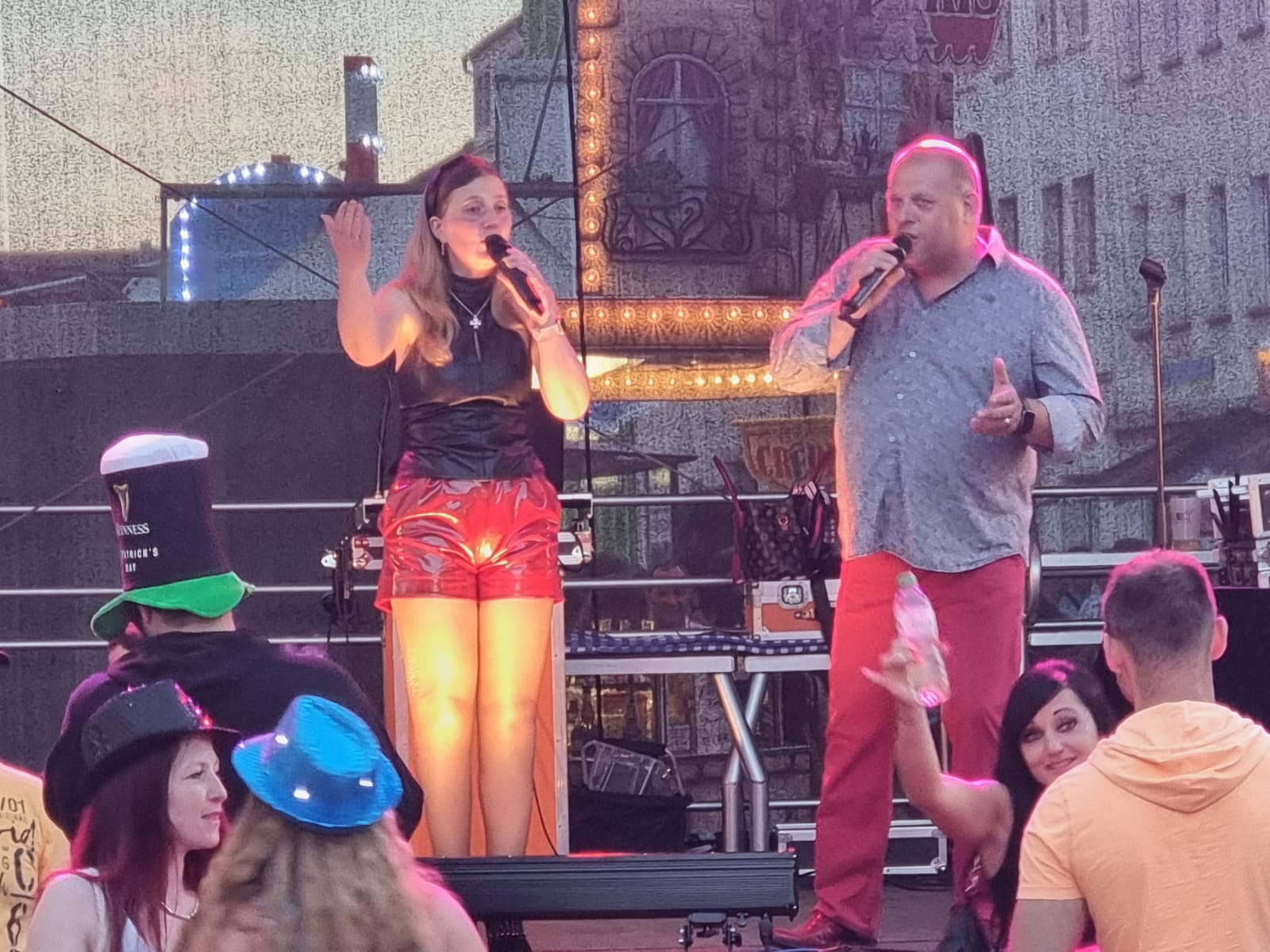 Duo Atemlos live auf der Bühne beim Stadtfest Eilenburg in Sachsen
