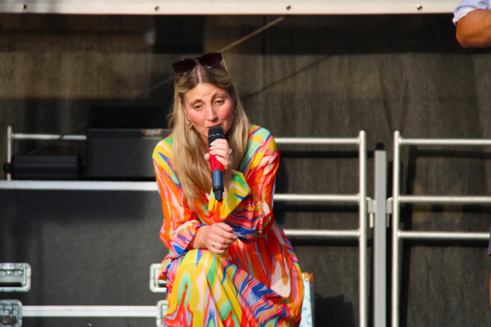 Antje von Duo Atemlos singt beim Stadtfest Cottbus 2025