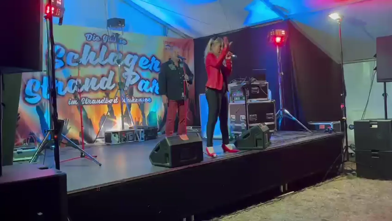 Duo Atemlos bei der Schlagerparty am Strandbad Wukensee 2025